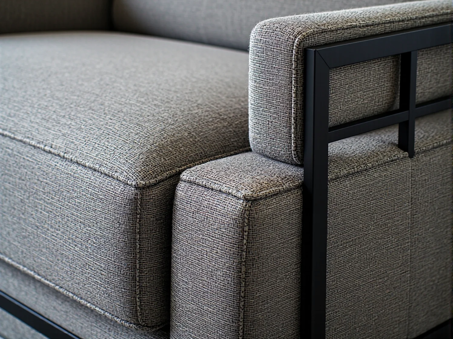 Drewniane łóżeczko dziecięce wykończone bezpiecznymi, nietoksycznymi farbami ekologicznymi.